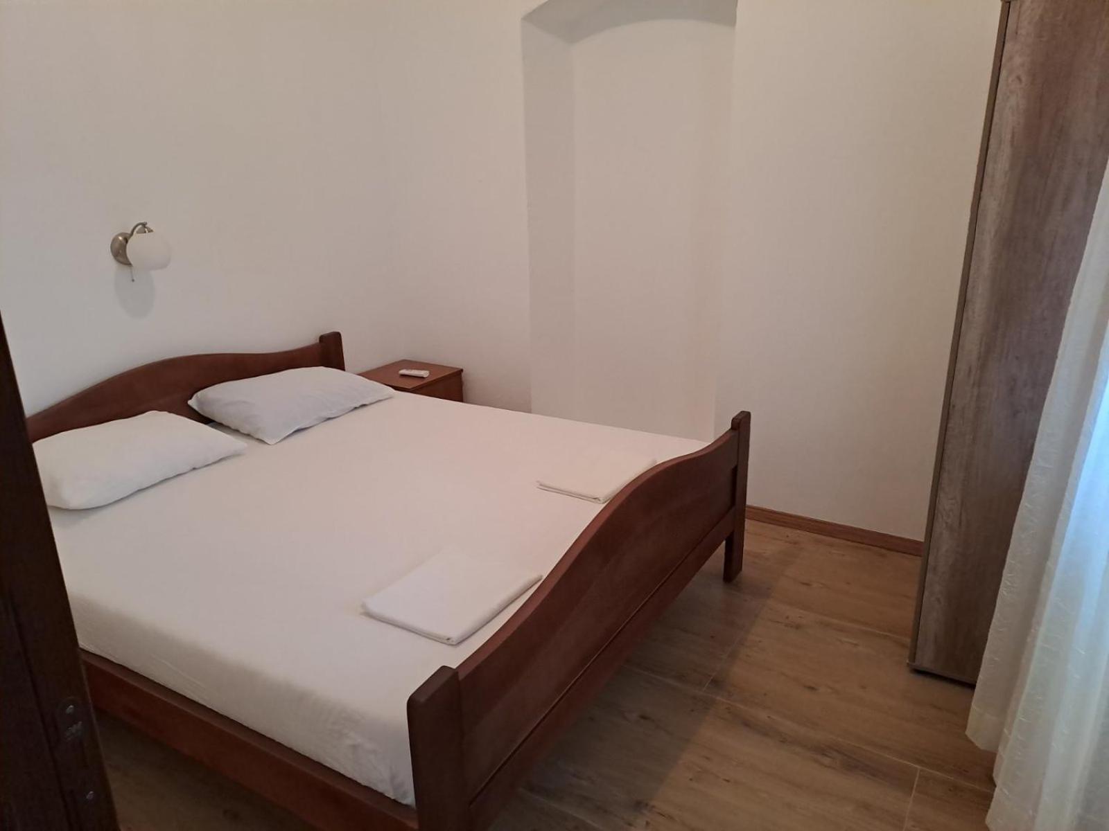 Apartments Petrovic Tivat Exterior photo